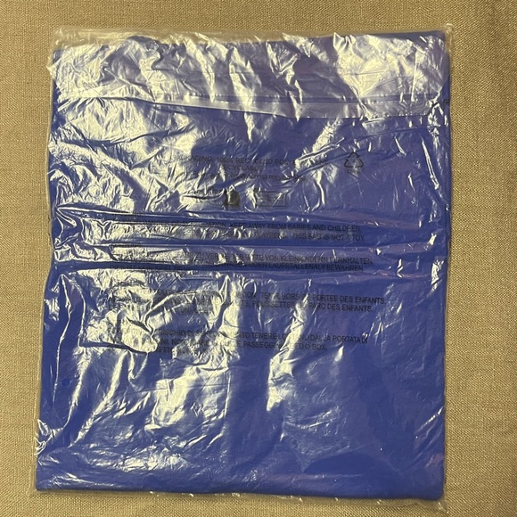 Hugo Boss Logo Stitched Short Sleeve T-Shirt - Picture 5 of 5